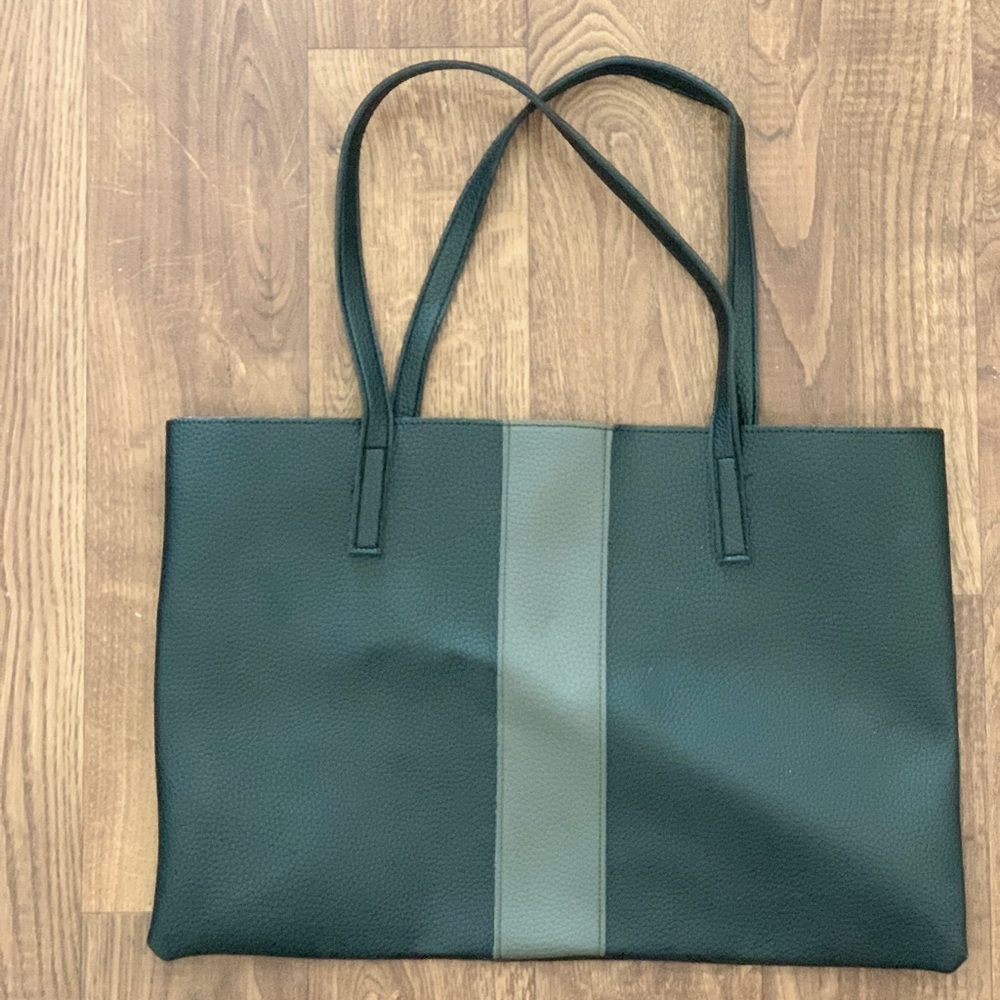 Leather Vince Camuto purse